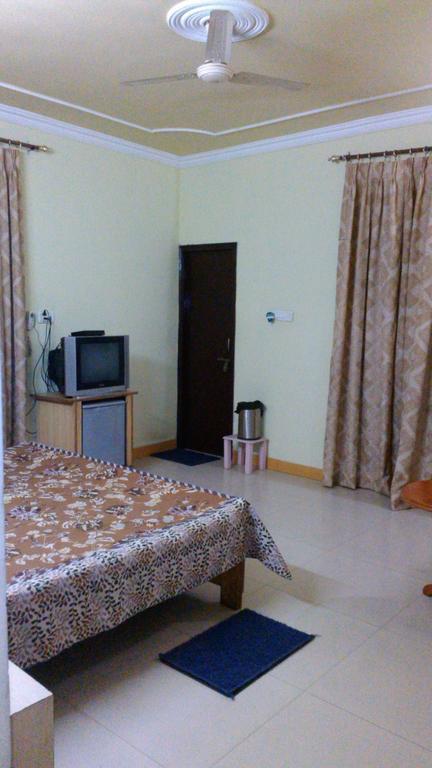 Hotel Kanishka 칸푸르 객실 사진